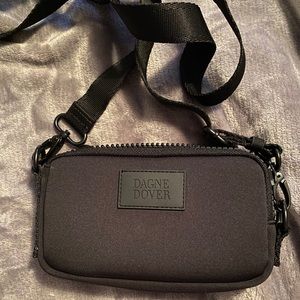Dange Dover Mara Phone Sling black